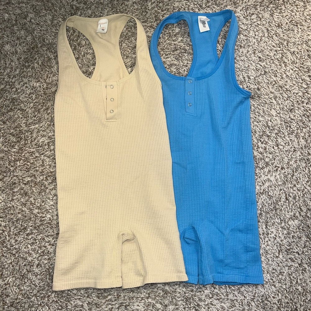 Ribbed Beige and Blue Jumpers